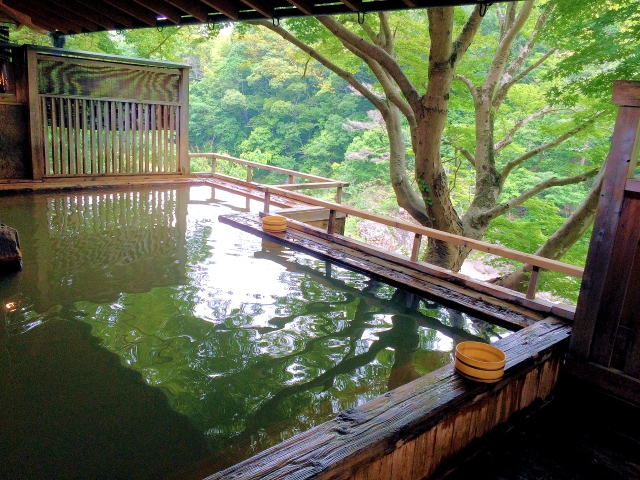 温泉の楽しみ方②泉質ごとの違いと効果を知る