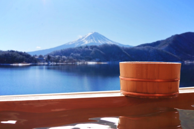冬の富士山観光は温泉との組み合わせがおすすめ