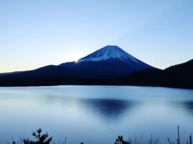 ダイヤモンド富士を見た後に寄りたい温泉ガイド！山中湖・本栖湖・朝霧