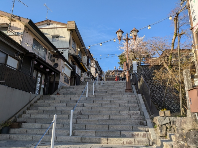 温泉街をゆっくり歩けるレトロ旅「伊香保温泉(群馬)」